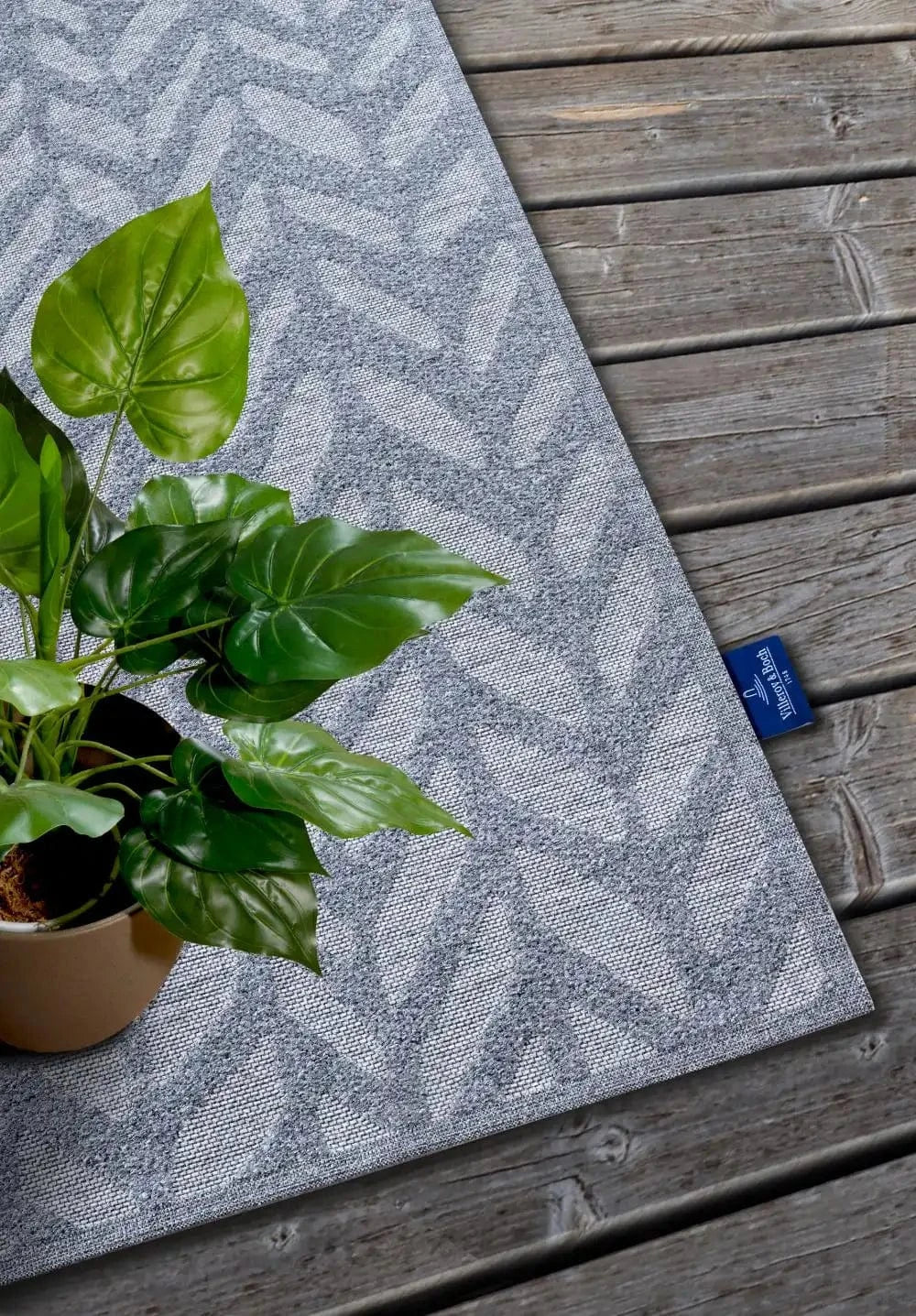 1883 Indoor Outdoor 106151 Grey Rug - Image 2