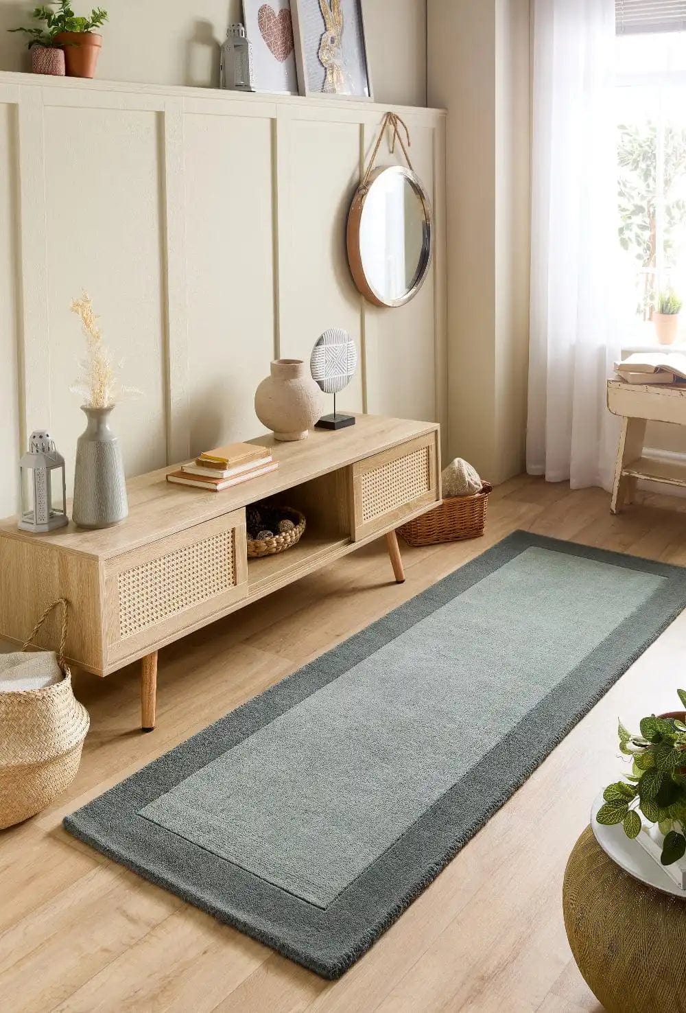 Borders Sage Green - Image 4