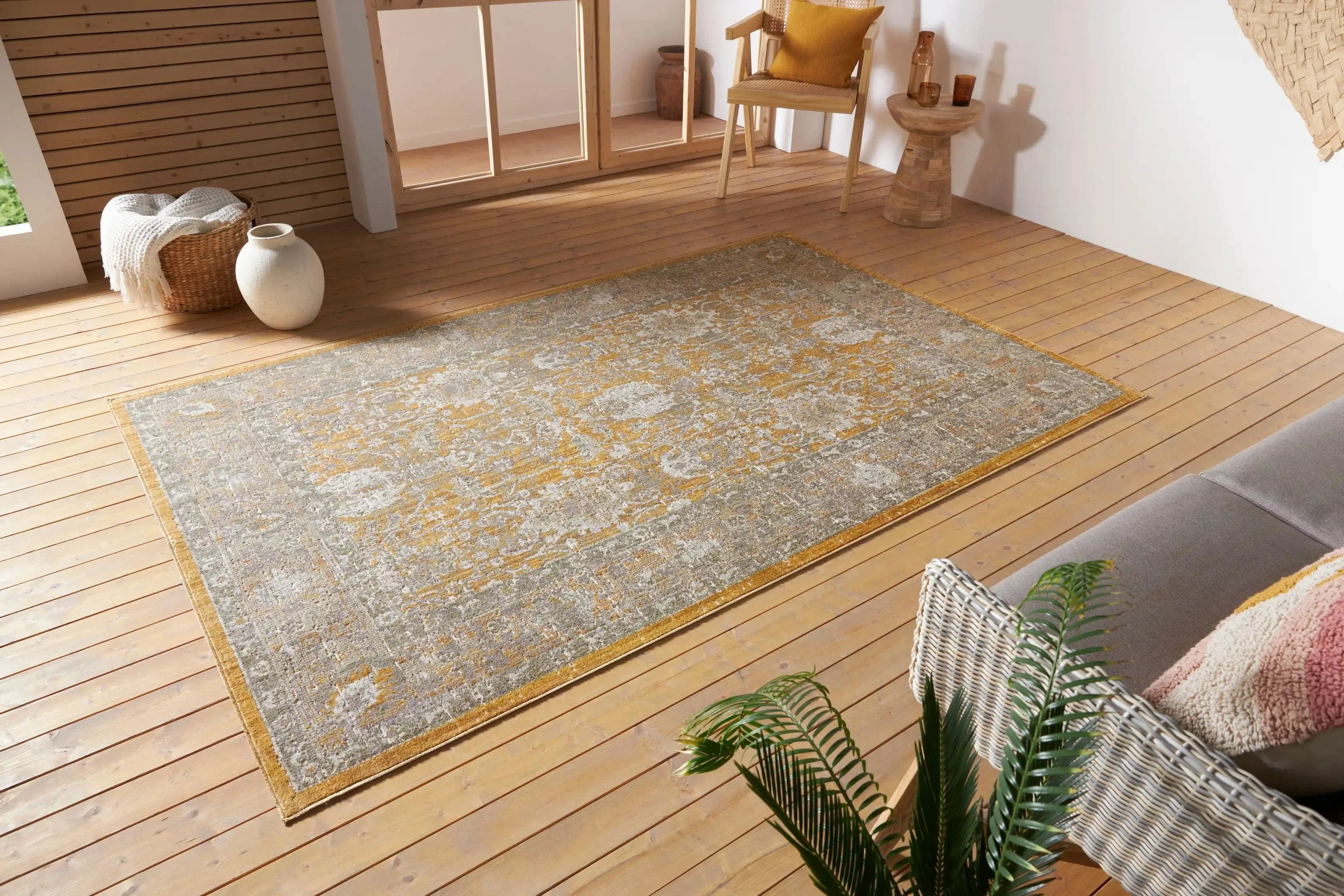 Cairo Washable 105590 Luxor Gold Rug