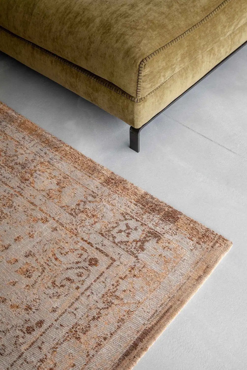 Fading World Medallion 9067 Salmon Rugs - Image 3