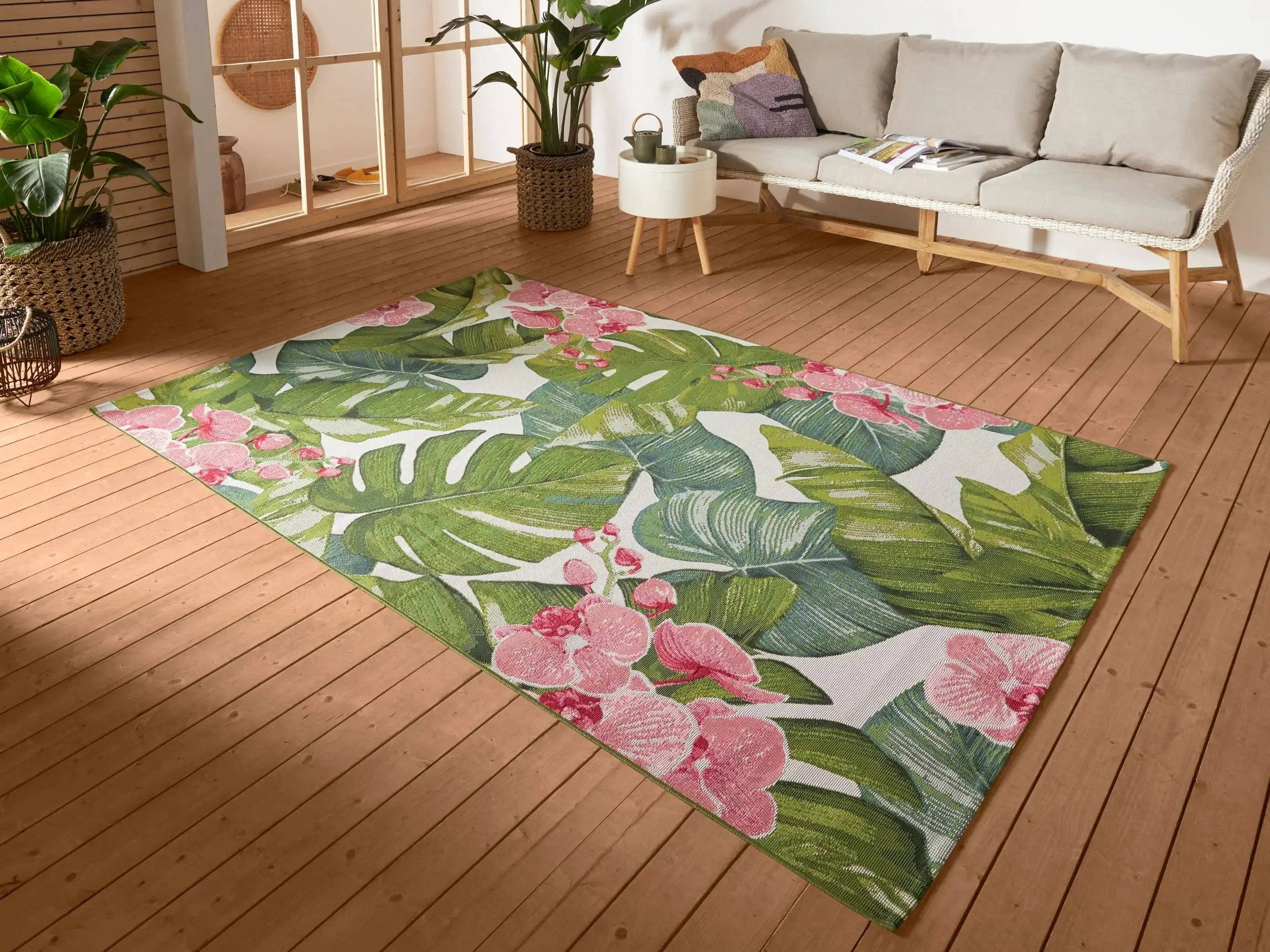 Flair 105615 Tropical Flowers Rug