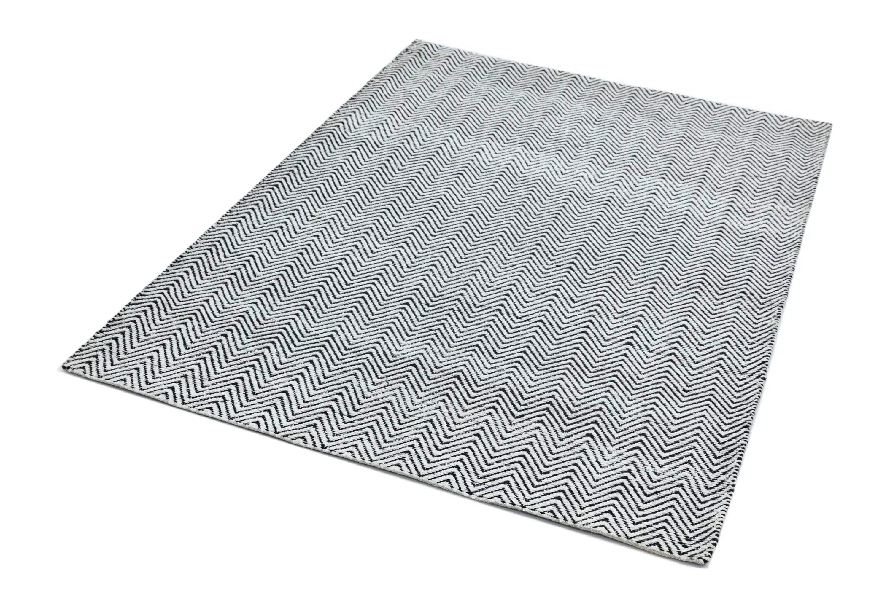 Ives Black/White Runner - Image 6