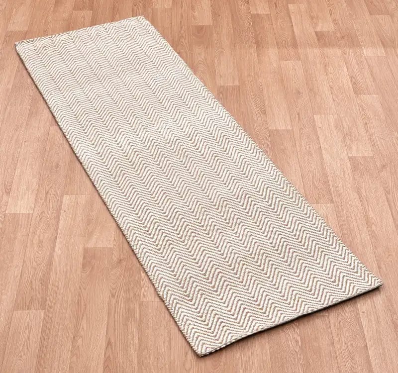 Ives Natural Runner - Image 3