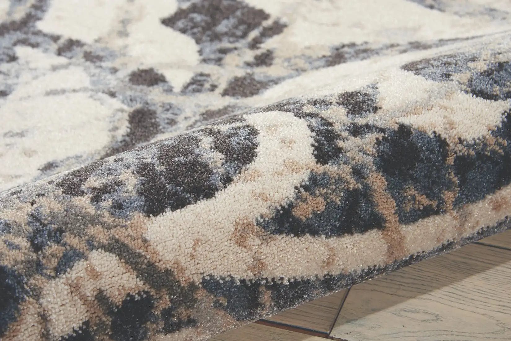 Maxell MAE10 Ivory/Charcoal Runner - Image 3