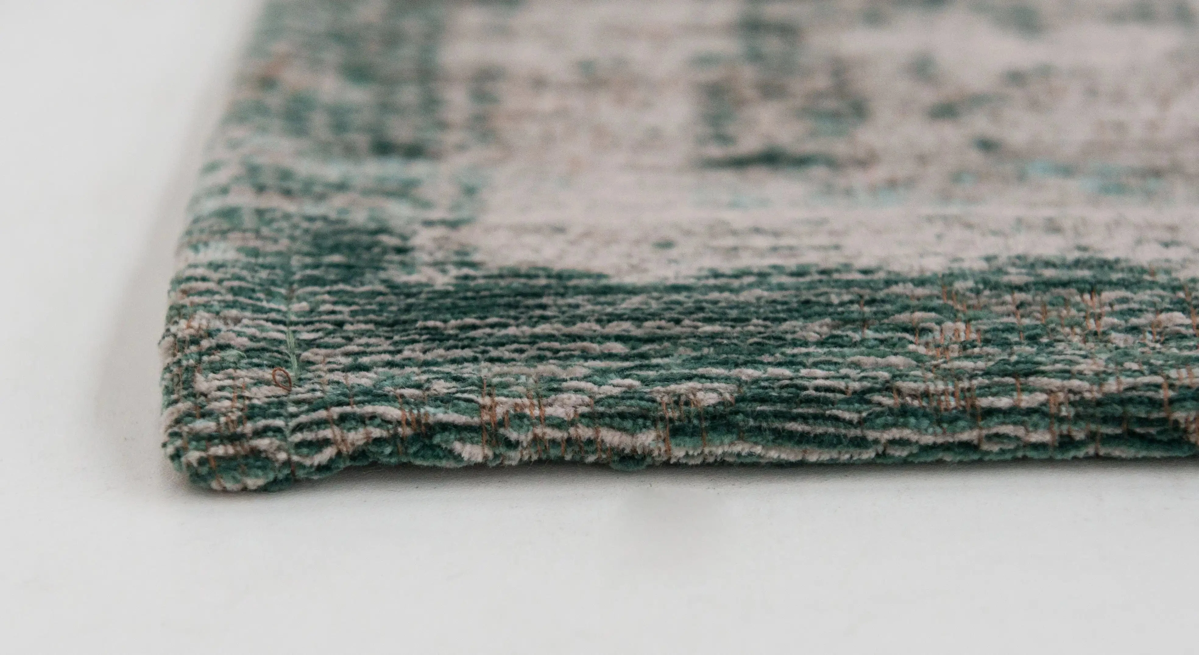 Fading World Medallion 8259 Jade Oyster Rugs - Image 6