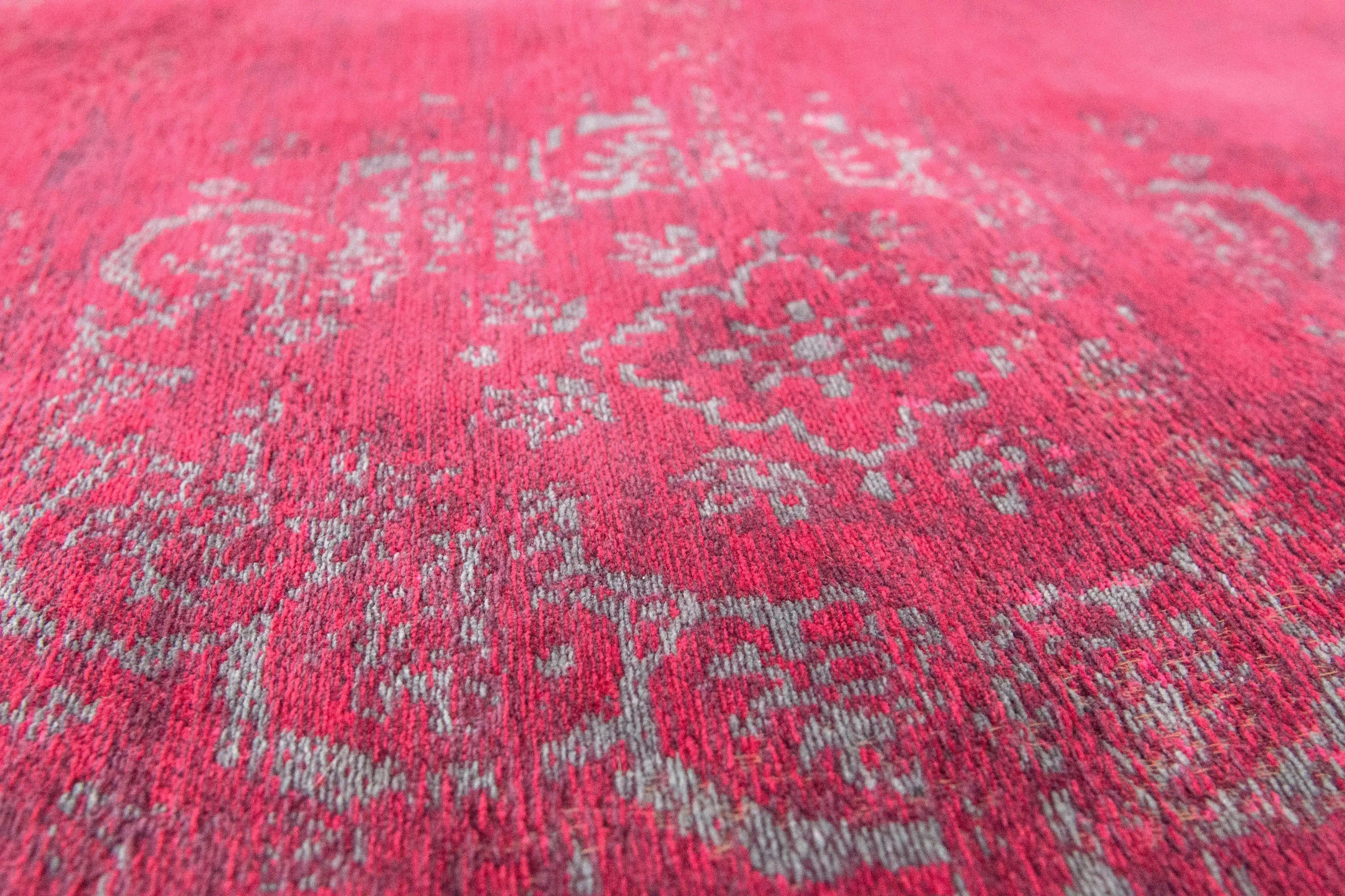 Fading World Medallion 8260 Scarlet Rugs - Image 4