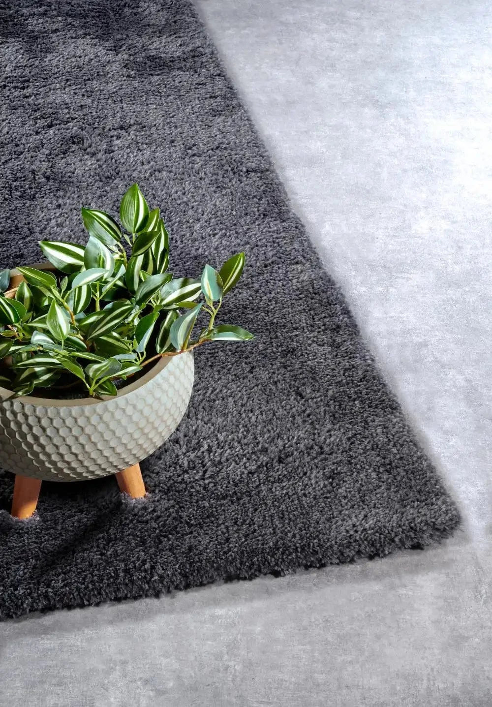 Myk 106114 Dark Grey Rug - Image 2