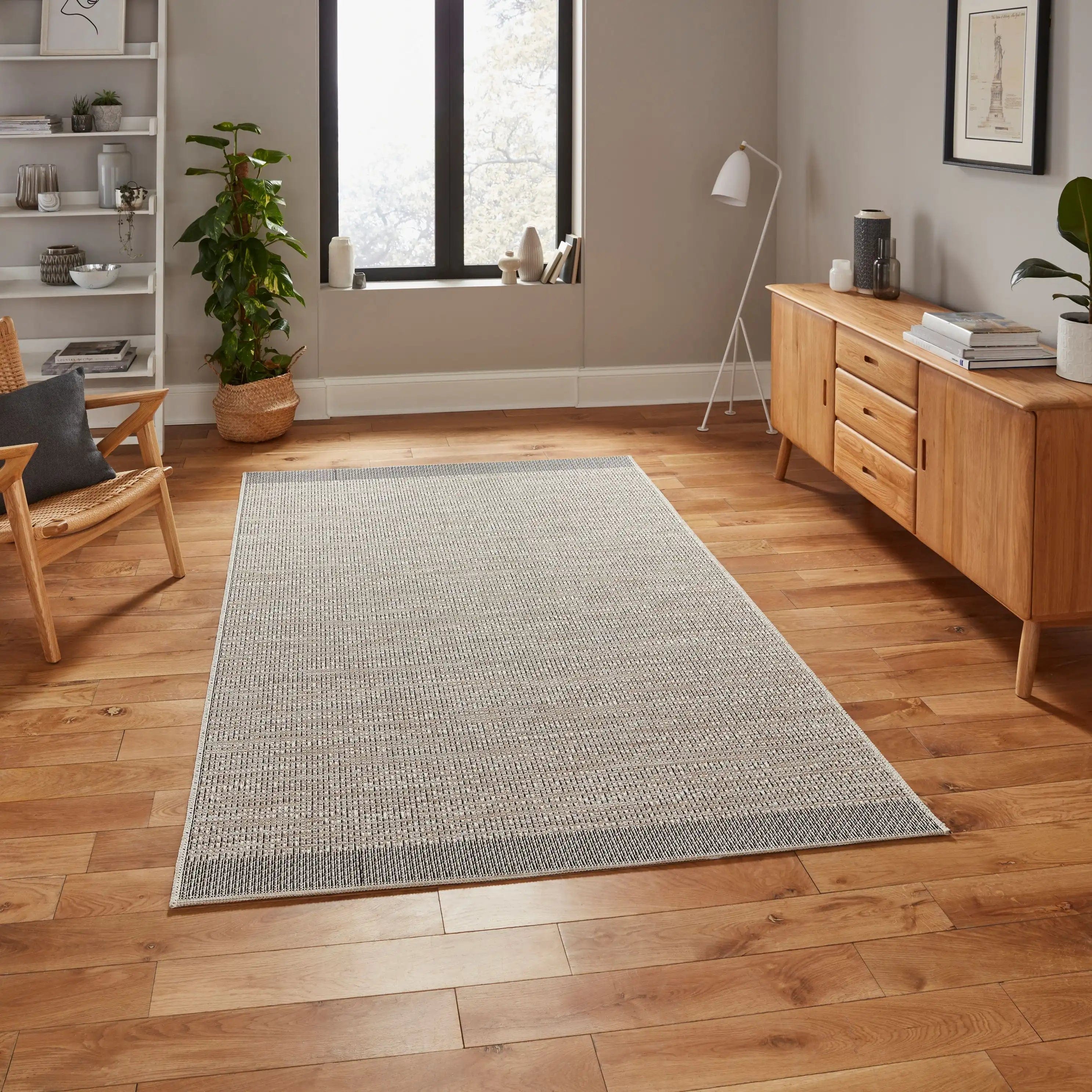 Stitch 9683 Beige/Black - Image 5