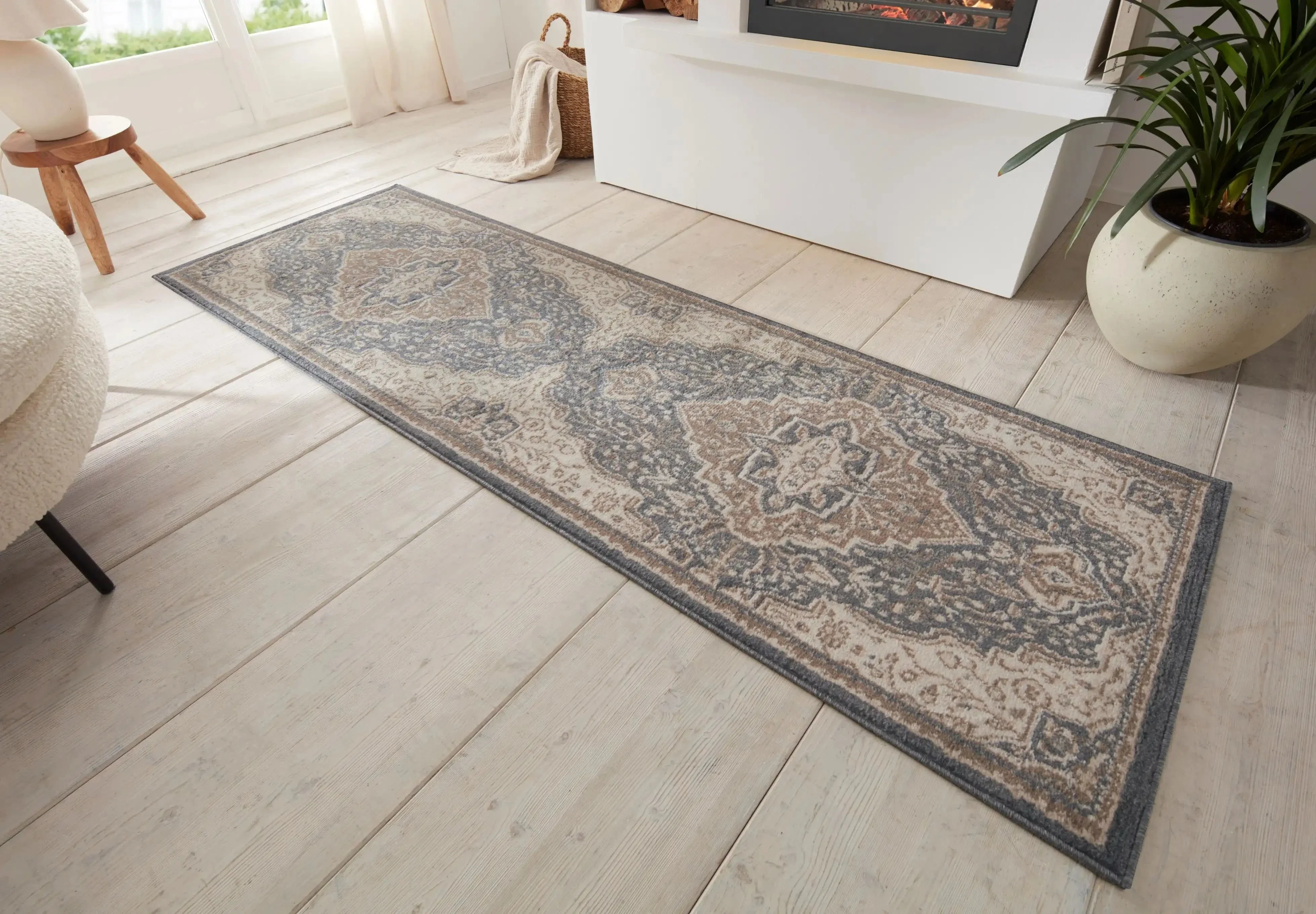 Terrain 105607 Orken Black Brown Rug - Image 5